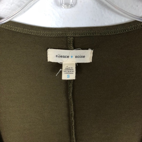 Urban Outfitters Silence + Noise Round Neck Tee - Picture 4 of 6